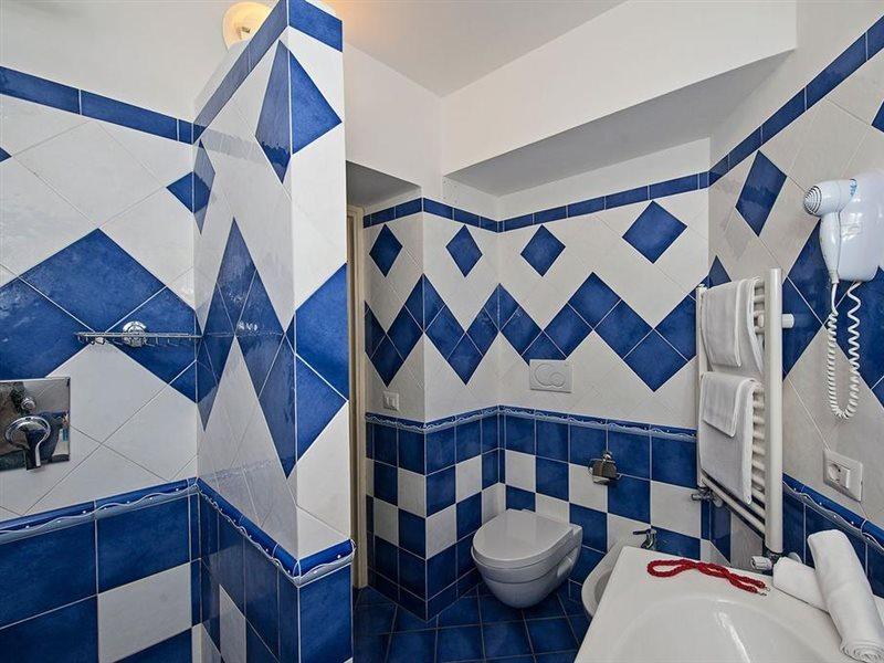 A.I.R. Hotel Gabbiano อิโซลา โรสซา ภายนอก รูปภาพ